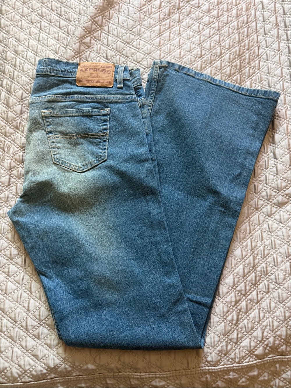 Express Precision Fit Extreme Bikini Flare Jeans | Size 14L | Med Wash Distress